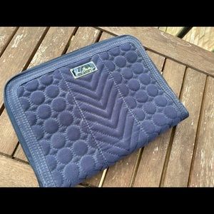 Vera Bradley Navy quilted jewelry holder